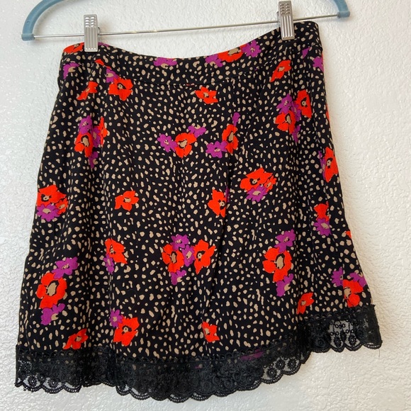 Urban Outfitters Lacey Mini Slip Cheetah Floral Skirt Small - Picture 3 of 5